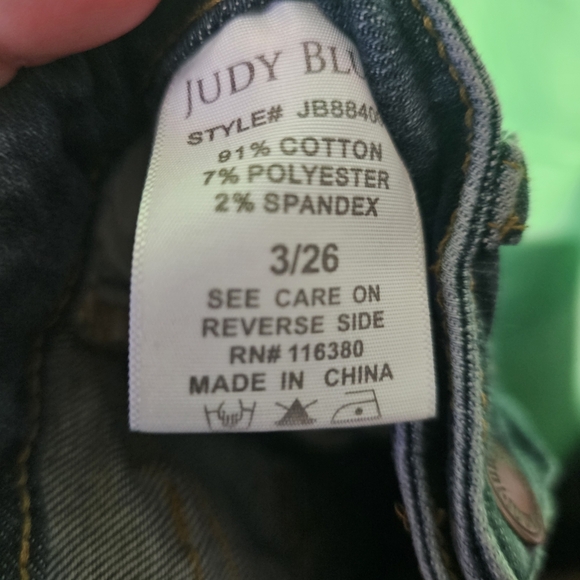 Judy Blue Dark Wash Ankle Jeans EUC Size 3 - 26 Waist (30 Stretch) - 26 Inseam - Picture 6 of 6